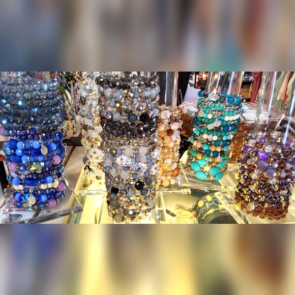 Glass beaded bracelets 11$ea - Picture 1 of 1